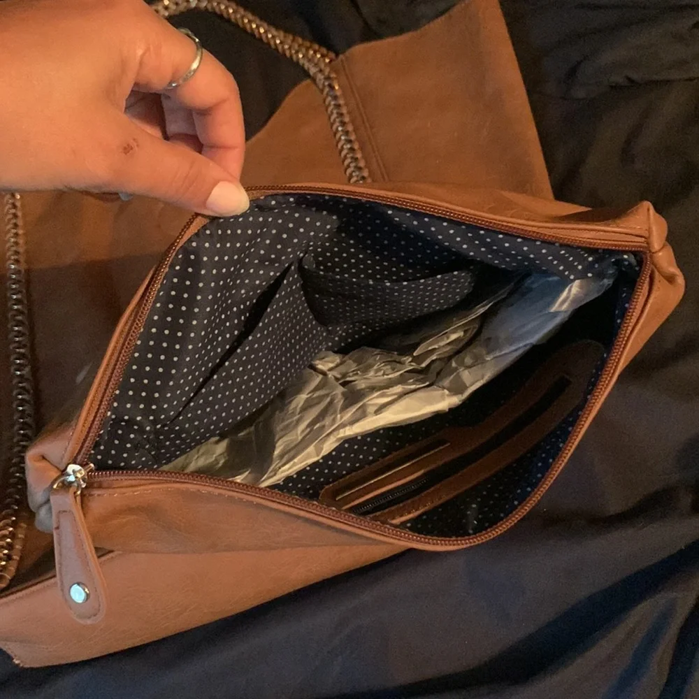 STREET LEVEL Faux Leather Oversized Cognac Clutch Bag - Picture 4 of 5